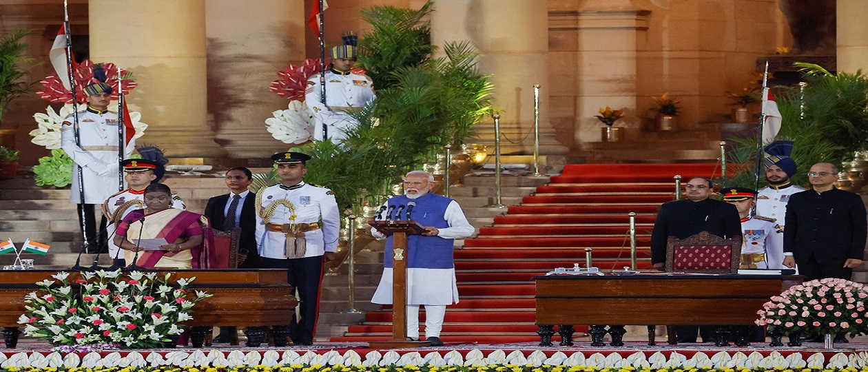 Modi-oath-taking-ceremony.jpg