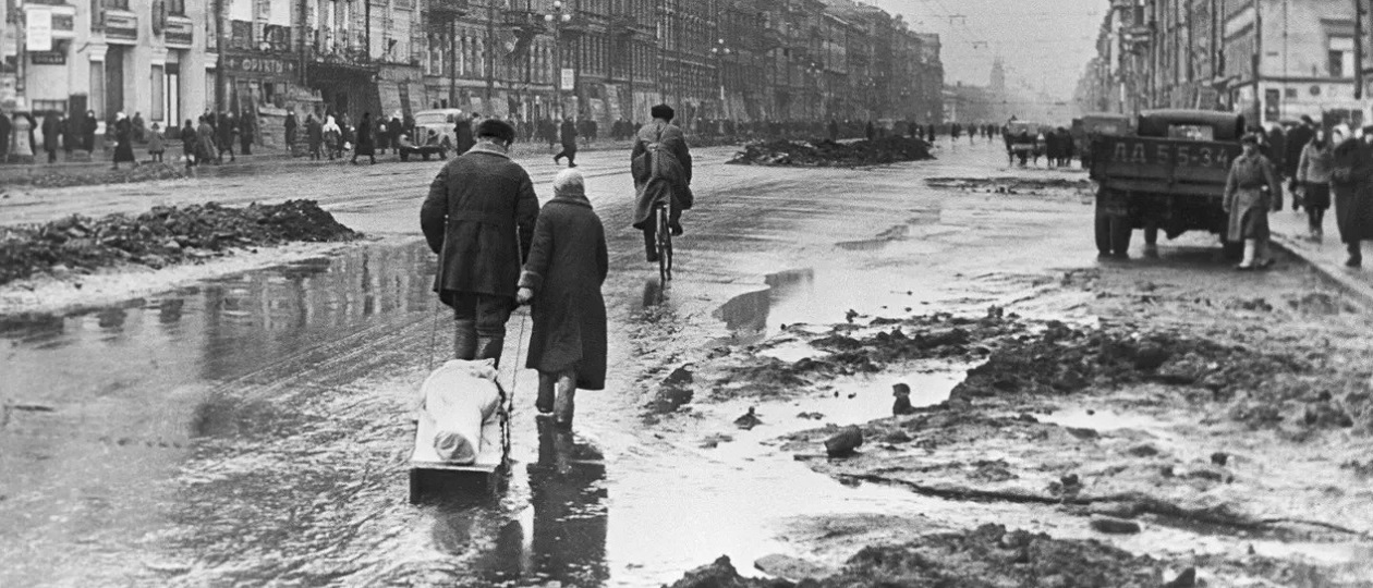 Sieged-Leningrad.jpg