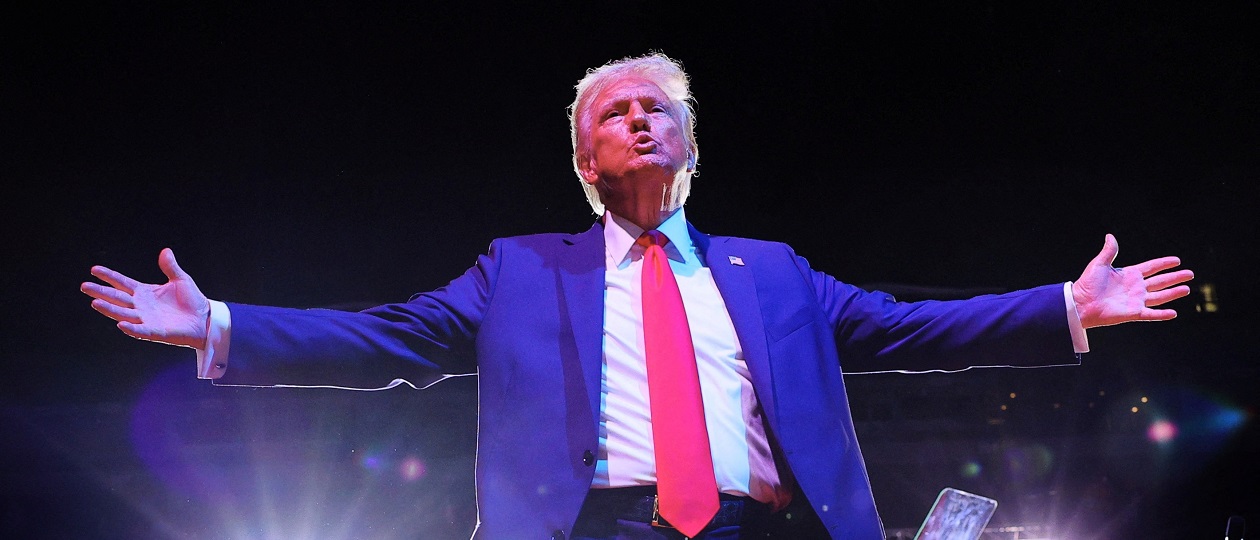 Donald-Trump-is-Staying-Alive.jpg
