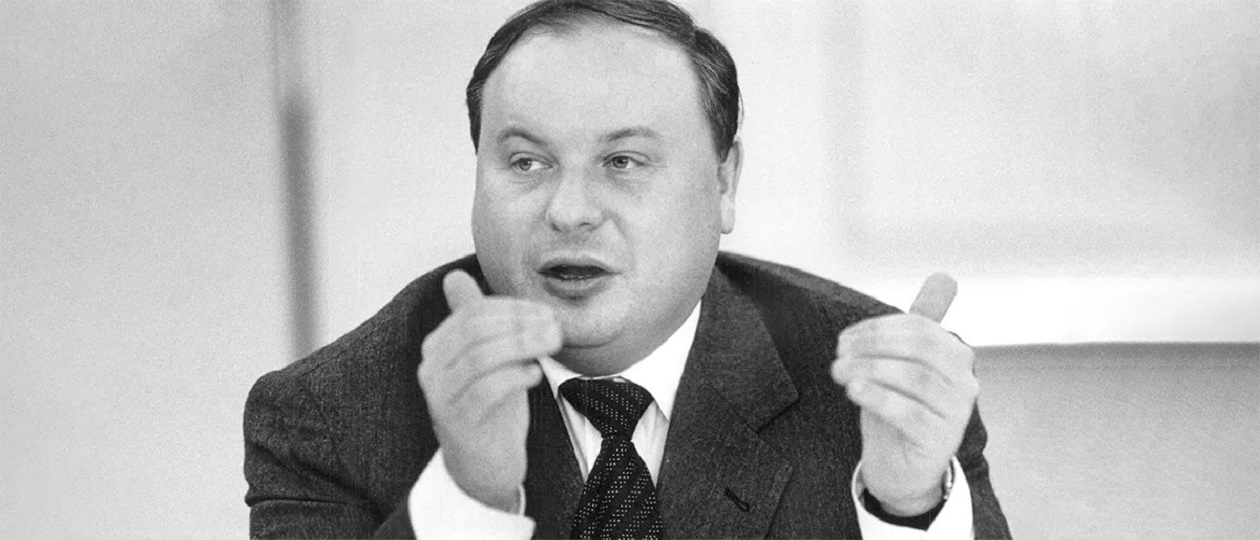 Yegor-Timurovich-Gaidar.jpg