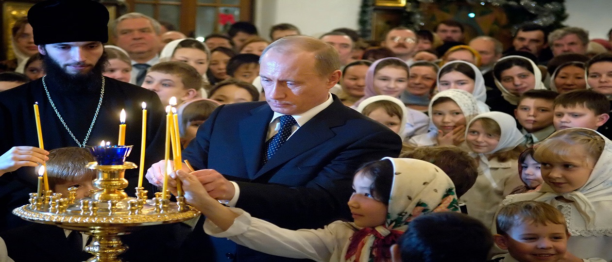 Putin-and-children-in-Church.jpg