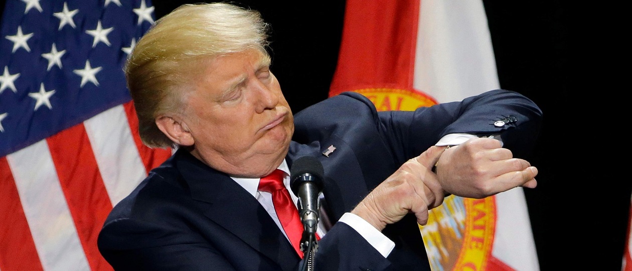 Trump-with-a-watch.jpg